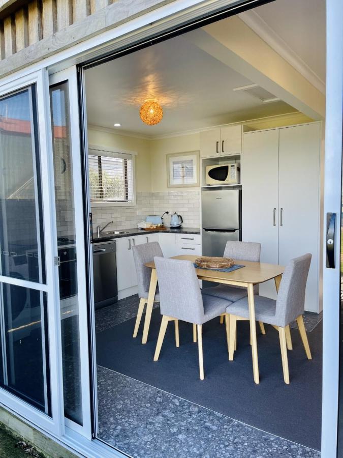 Stanley Village Waterfront Accommodation Exterior foto