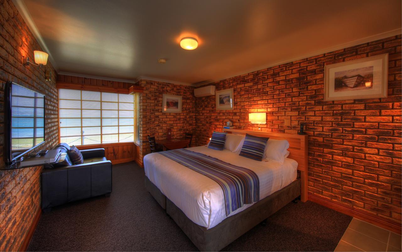 Stanley Village Waterfront Accommodation Exterior foto