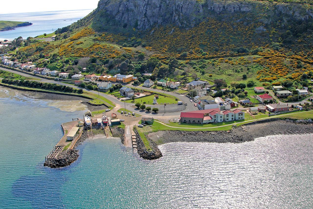 Stanley Village Waterfront Accommodation Exterior foto